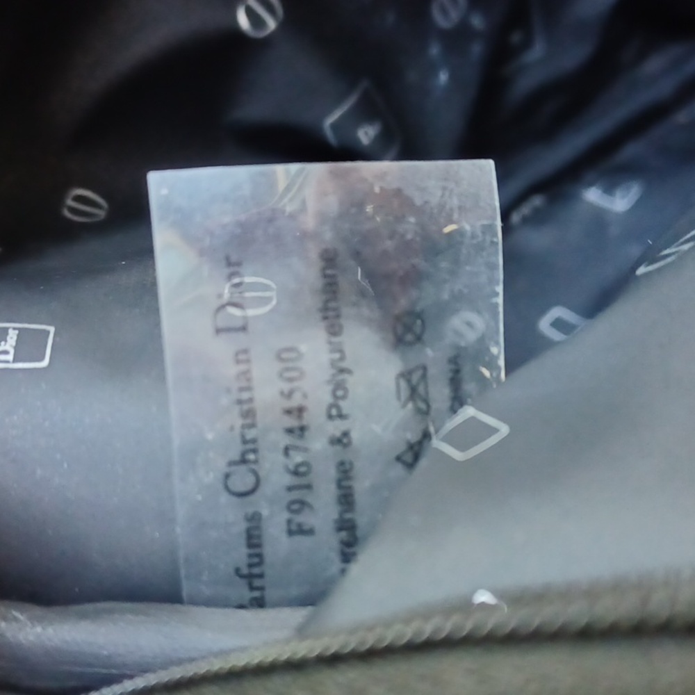 DIOR Cosmetic Bag - Picture 10 of 12